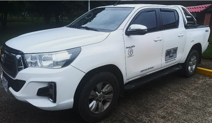 TOYOTA GUQ316 - Vista 1